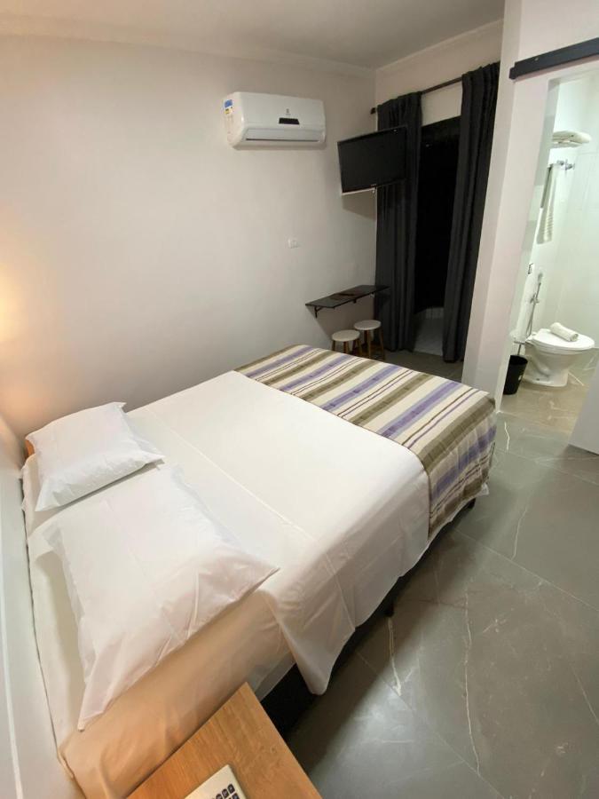 Flat - Acomoda Ate 4 Hospedes - Bairro Do Gonzaga - Santos Sp Εξωτερικό φωτογραφία